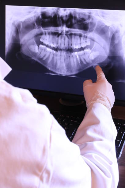 Best Pediatric Emergency Dentist in Schoolcraft, MI